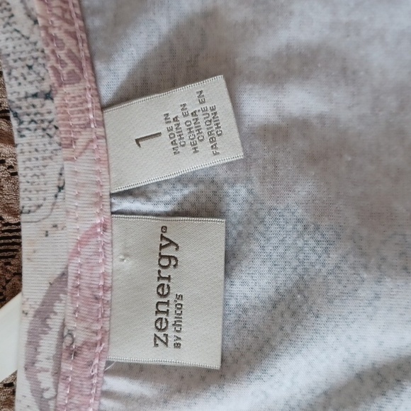 Chicos Zenergy blouse Chicos size 1 USA medium - Picture 6 of 6